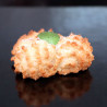 Pasta di mandorle con ciliegia